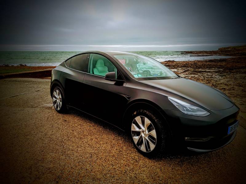 TAXI TESLA BREST PAS CHER FINISTERE