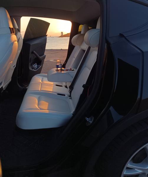 Chauffeur privé Tesla : Gare de Brest - Morlaix