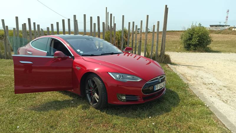 Trajet chauffeur privé Gare de Brest - Le Conquet en Tesla électrique