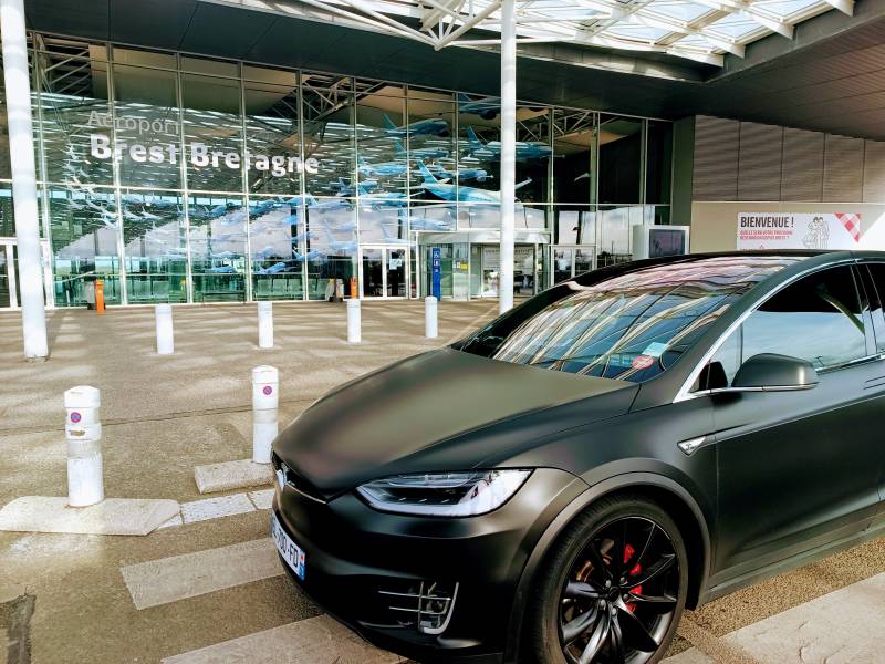 Chauffeur privé pour transfert Aéroport Brest Bretagne au départ de Plouzané
