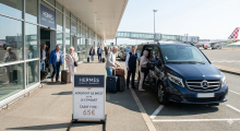Arriver à l'Aéroport de Brest : Pourquoi l'alternative au taxi est la plus sereine ? Aéroport Brest Alternative au taxi